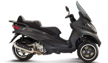 Mp3-Sport-500-My14-Nero_Opaco-carbonio