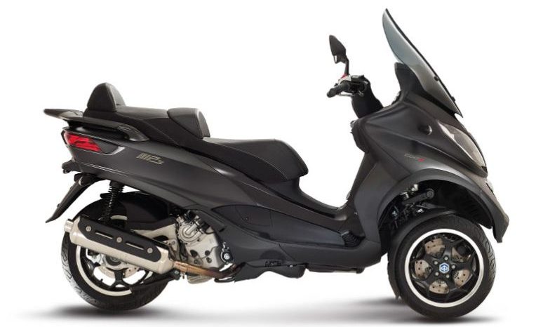 Mp3-Sport-500-My14-Nero_Opaco-carbonio